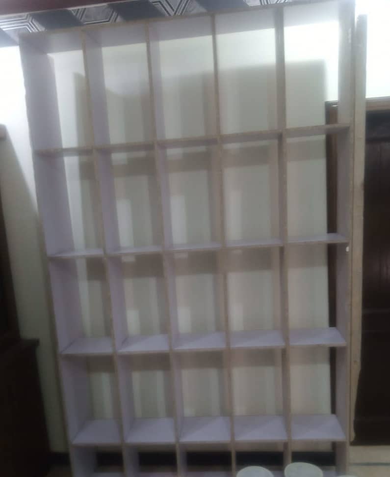 Racks and cabinet with 3 drawers for shop Contact 03035756791 4