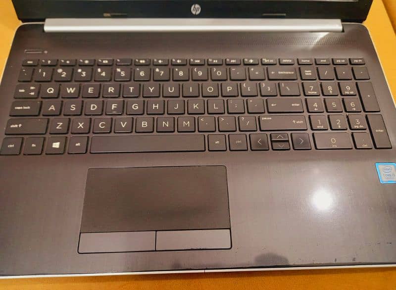 Hp laptop core i3 8th generation 1