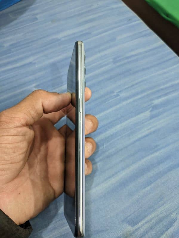 Realme Gt Master Edition 8+6/256 GB PTA Approved. . 03105449205 4