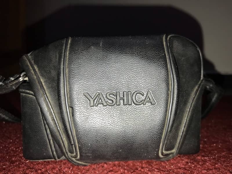 YASHICA MF-2 SUPER 1