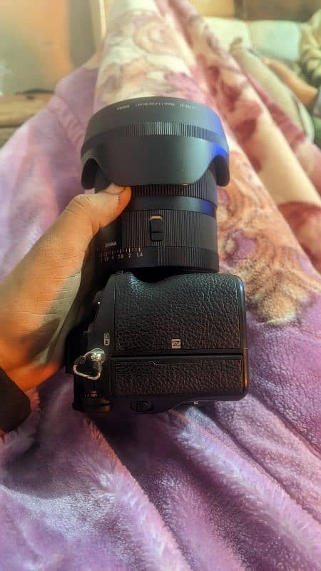 "Sony A7 III Mirrorless Camera | 9 Months Warranty | Like New" 3