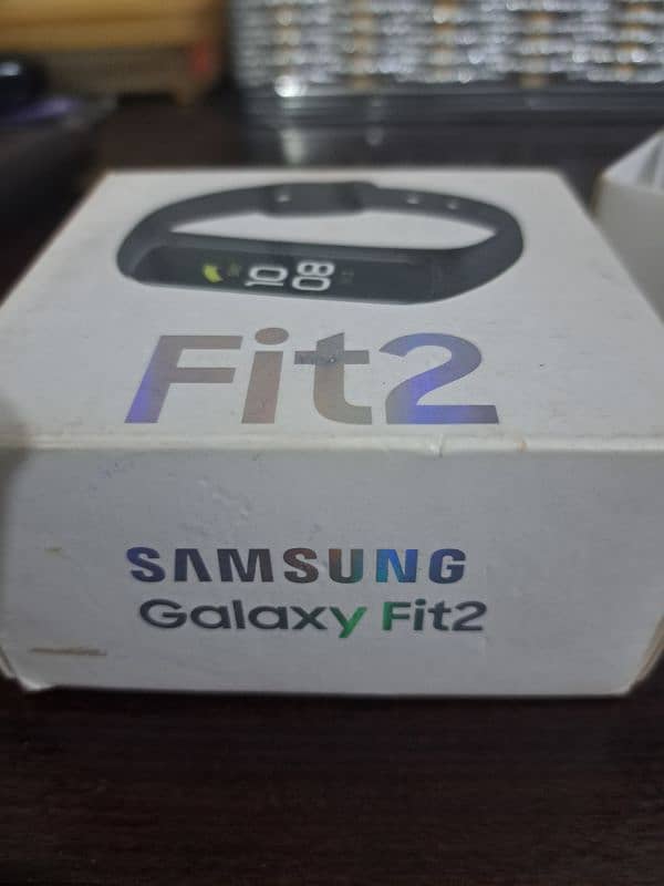 Samsung Galaxy Fit 2 Smart watch Call 0,3,4,3,4,4,4,8,7,6,7 1