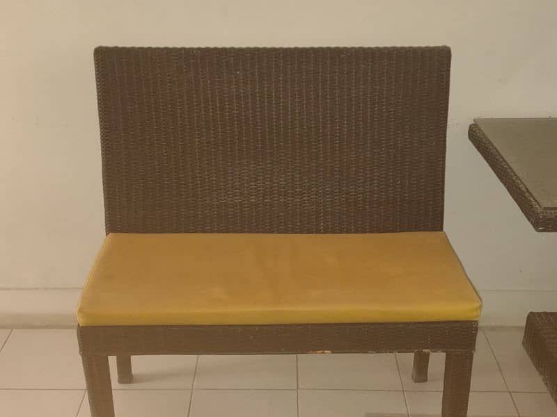 Dining Table Used Condition 2 Sofa And 2 Chairs 1