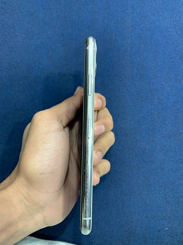 iPhone 11pro max for sale rs 78000 2