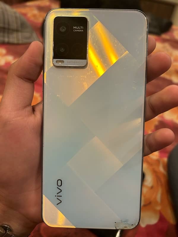 Vivo y21 4/64 gb serious buyer contact kry 1