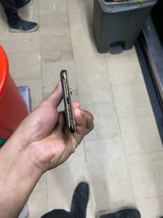 iphone XS  nonpta factory unlock