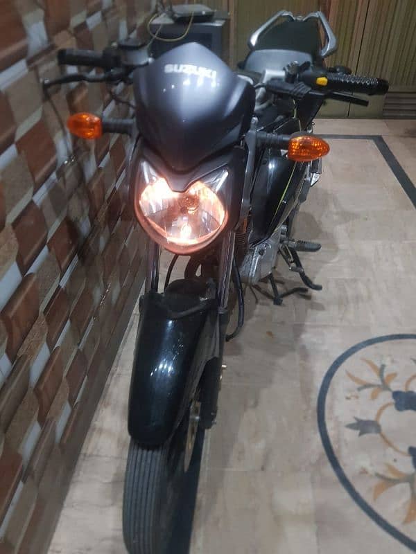 Suzuki GS-125 1