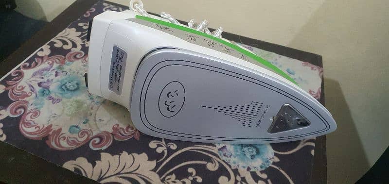 steam iron 0