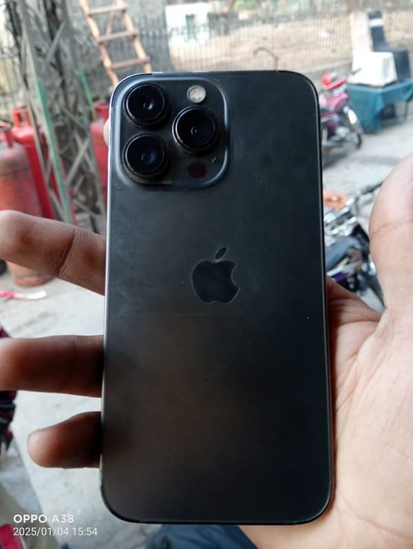 I phone 13 pro 1