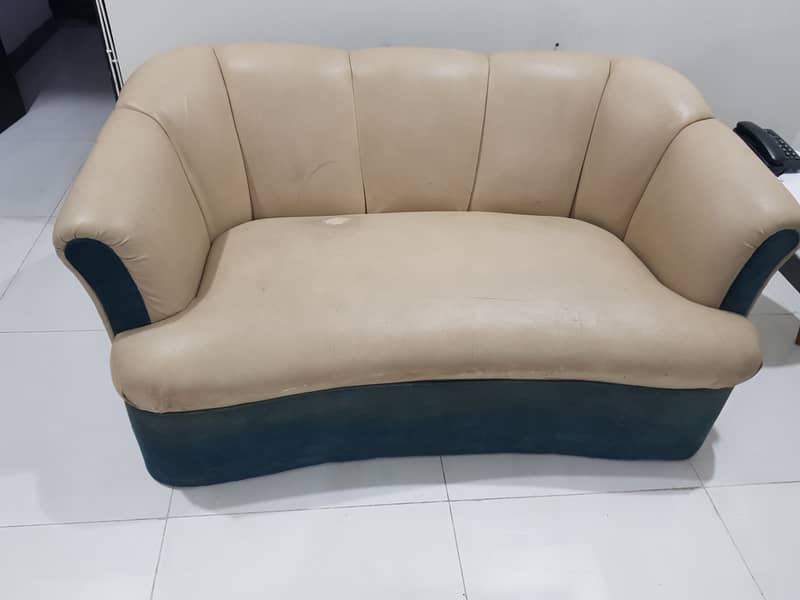 Sofa 2 seater 0