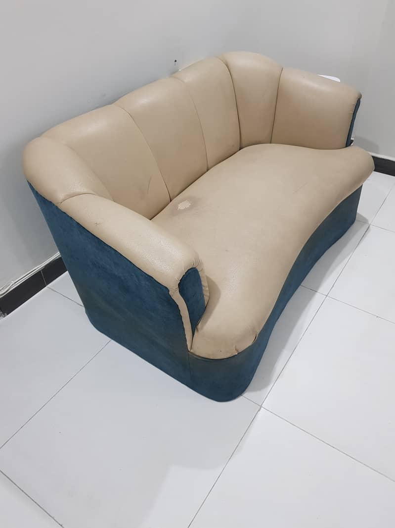 Sofa 2 seater 1