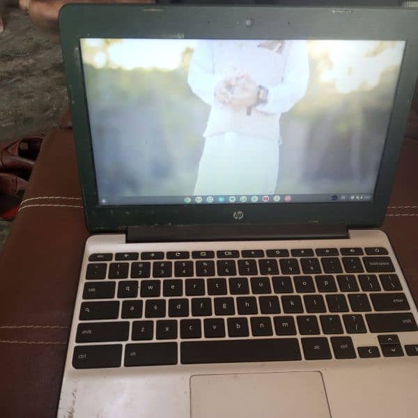 Hp Chrome OS Book 4gbRam/32gb Roam 2