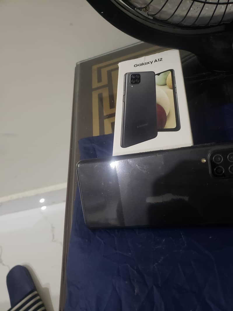 hi I am selling my Samsung a12 4/128 gb 2