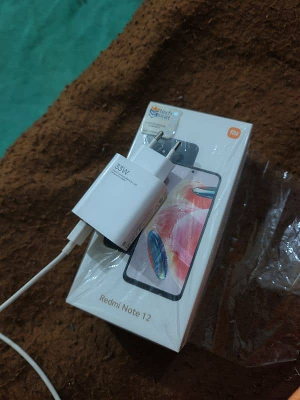 Redmi note 12 , 10 month warranty bilkul oky mobile 3