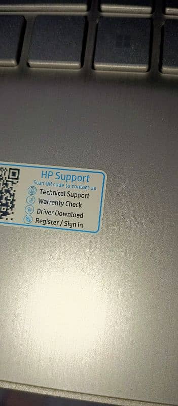 HP LAPTOP 4