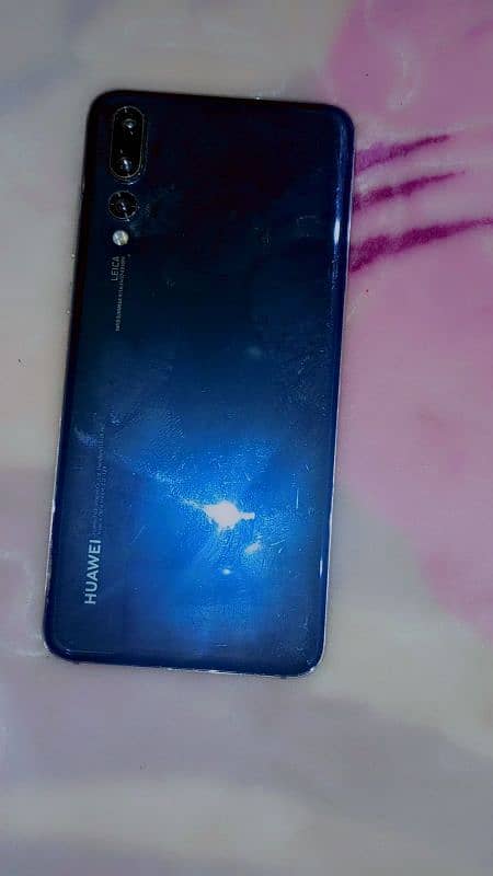 huawei p20 pro 6/128 all okay 10/10 1