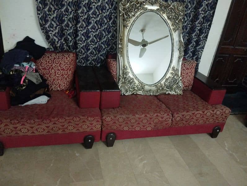 6 seter sofa set urgent sale 1