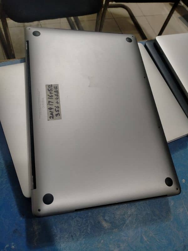 Mazy Krooo Apple MacBook Pro 2019 16" 16/512 4