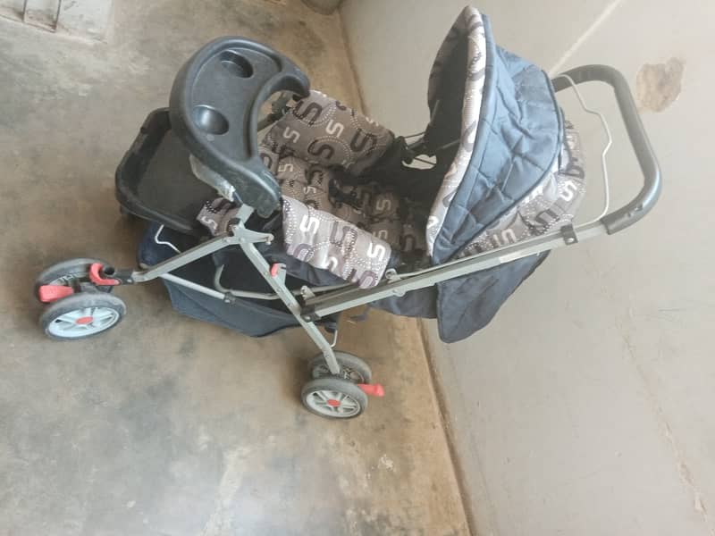 pram like new 10