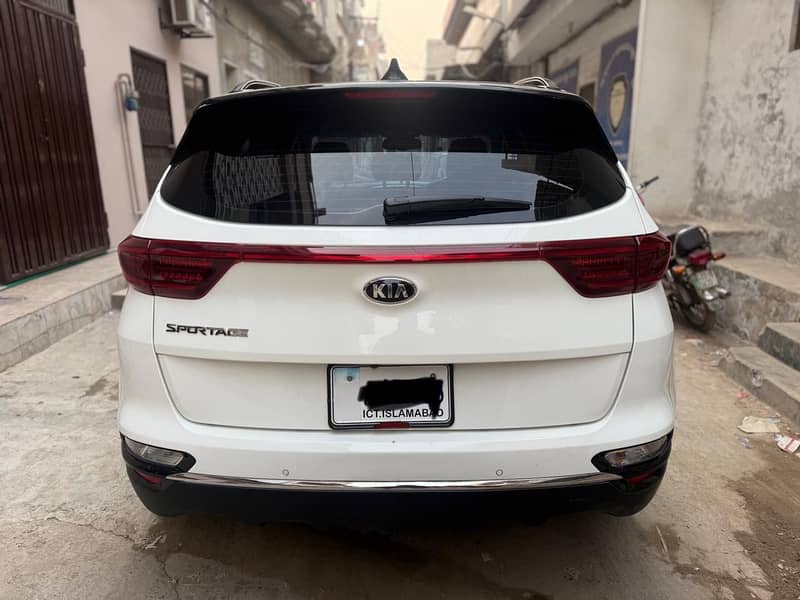 KIA Sportage FWD 2020 4