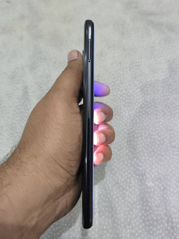 Redmi Note 10 Pro With Original Charger & Box 3