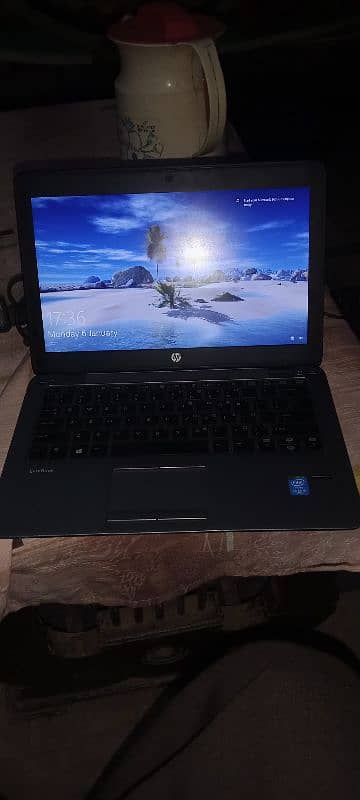 for sale HP laptop. 3