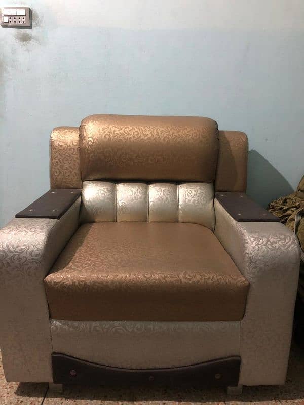 Sofa set ( 3 seater and 2 piece single ) 0