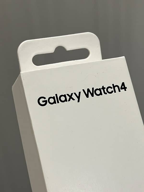 Samsung Galaxy Watch4 40mm SEAL PACKED 5