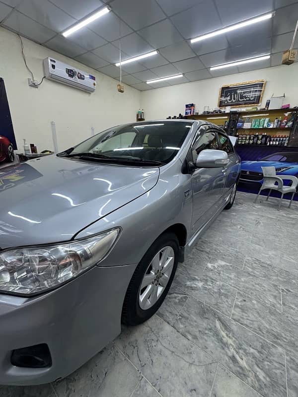 Toyota Corolla Altis 2011 1