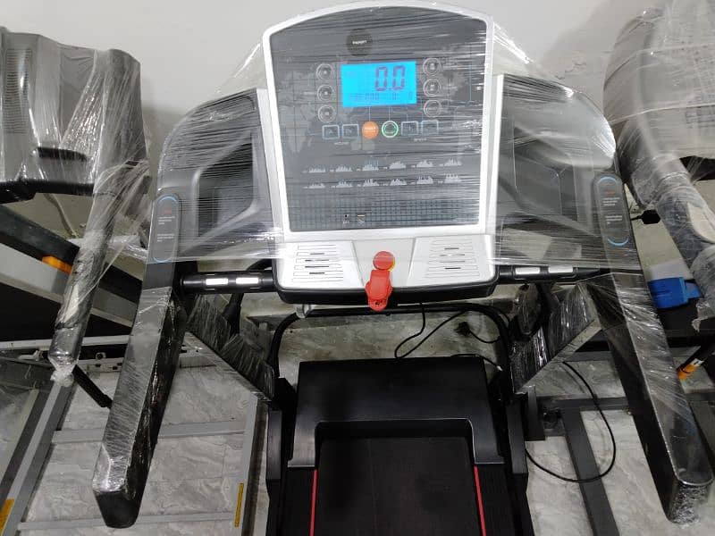 UAE IMPORT TREADMILL HEAVY DUTY AUTO INCLINE WITH MASSAGER 16