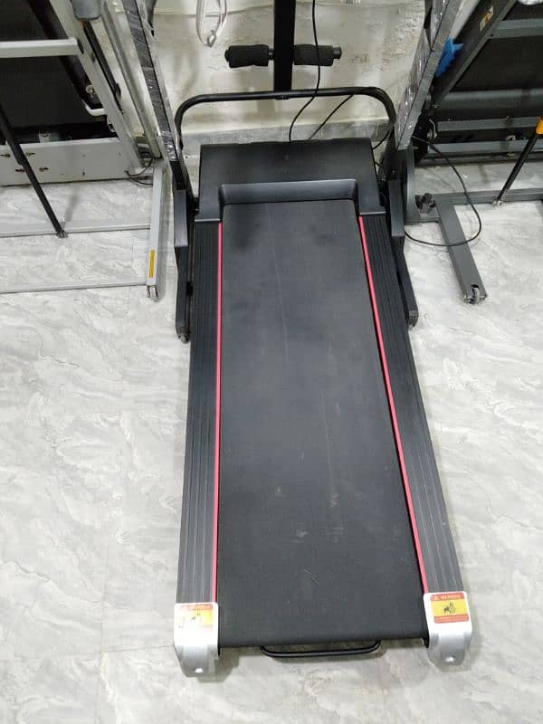 UAE IMPORT TREADMILL HEAVY DUTY AUTO INCLINE WITH MASSAGER 17