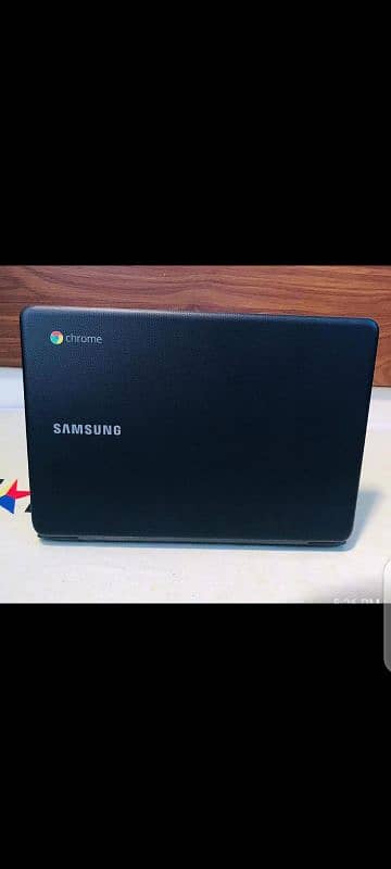 Samsung chrome book 4 in new condition. GAMES ALL SPORTED WHATSAPP BHI 5