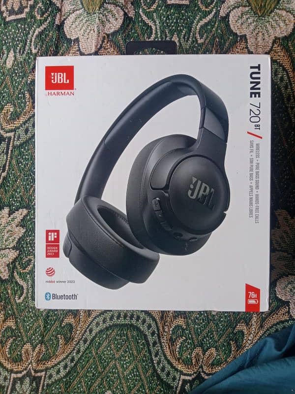 JBL TUNE 720BT 3