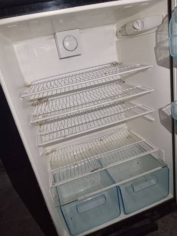 Electrolux refrigerator 2