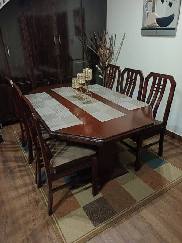 Dining Table with 6 chairs 1