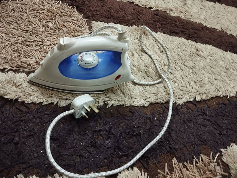 Steam iron prolectrix 5