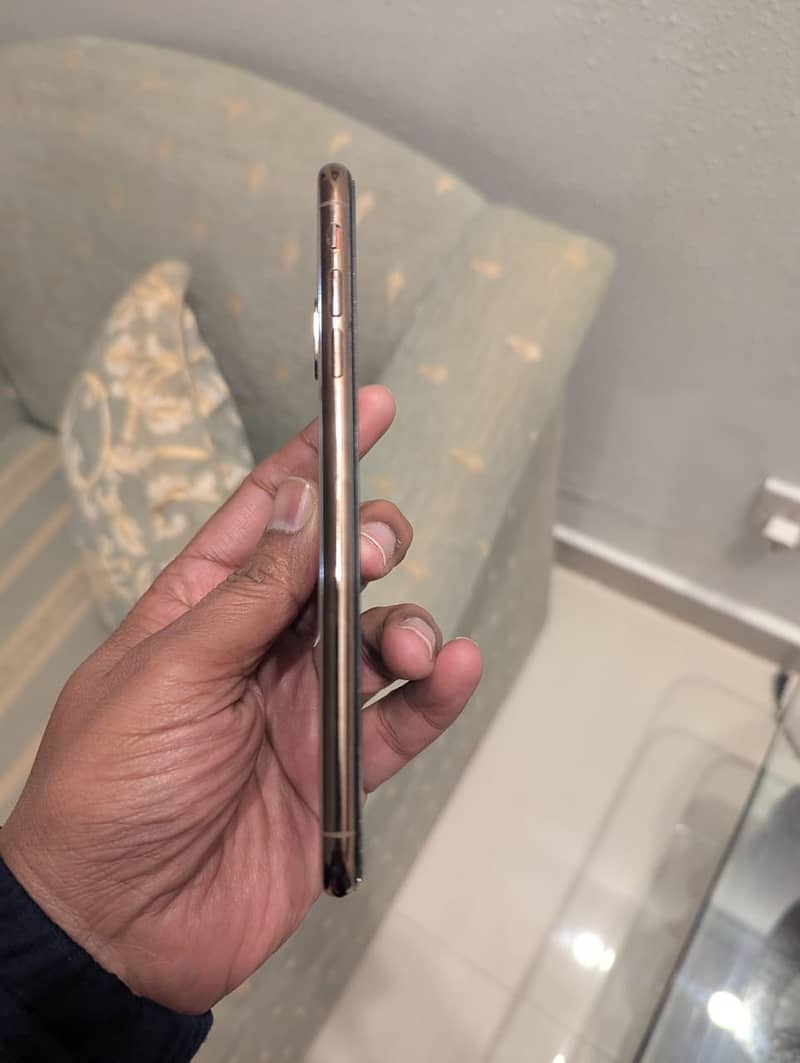 Apple iPhone XS Max 256 GB 7