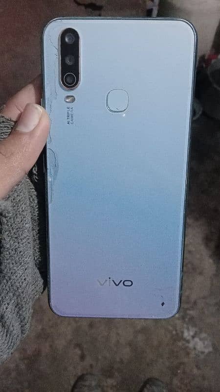 VIVO Y 17 4