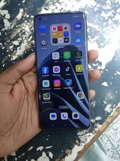 one plus 10 pro bilkul new condition mein ha 10/10 16/256 ram