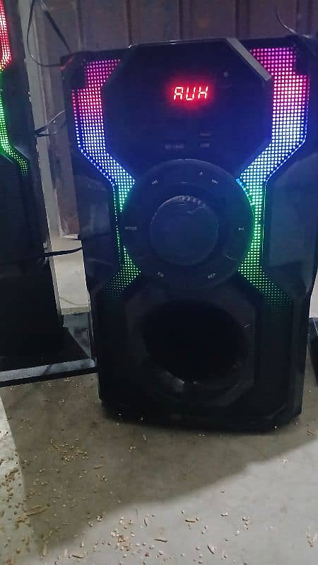 Audionic RB 118 home theatre woofer speakers and Acer LED 27" 1