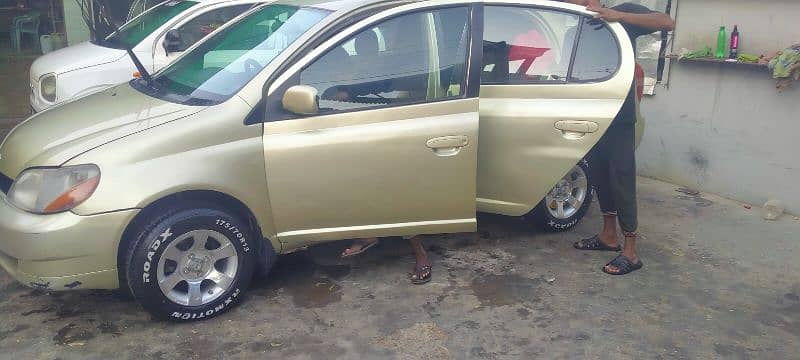 Toyota Platz 2006 3