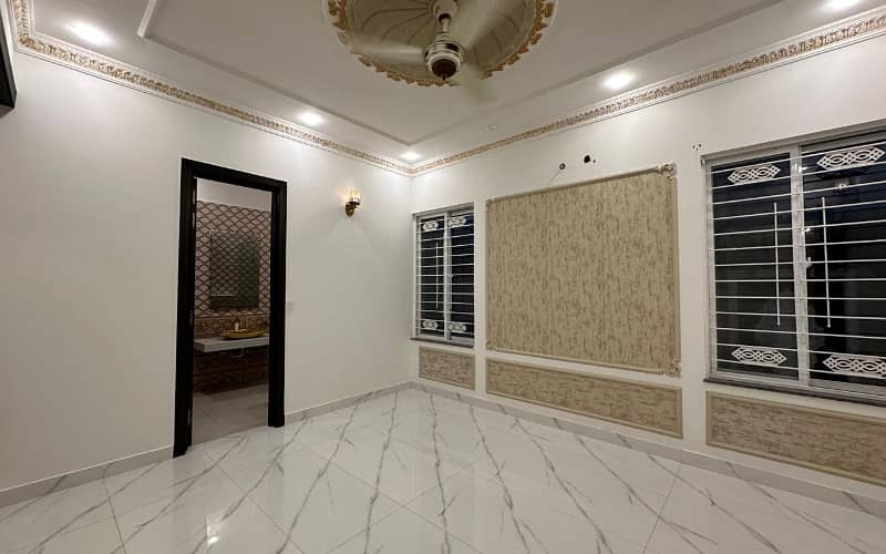 10 Marla Spanish House Available For Sale In Paragon City Lahore 6