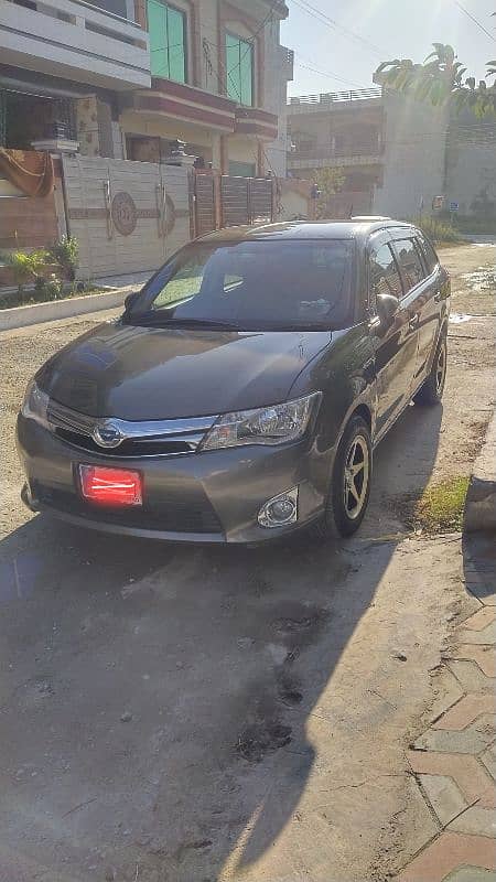 Toyota Corolla Fielder 2015 0