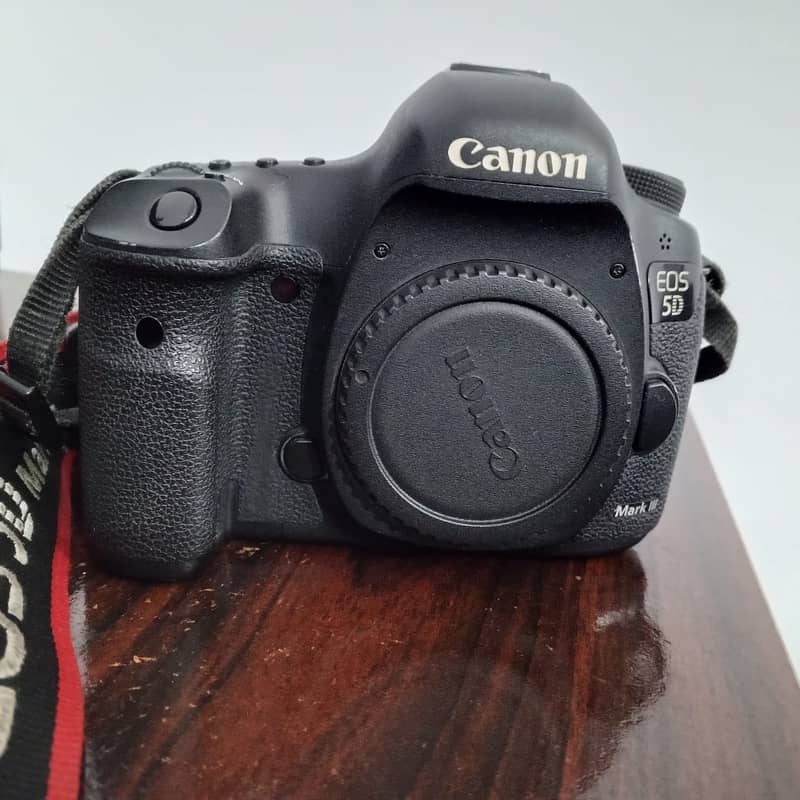 Canon 5D mark iii for sale 3