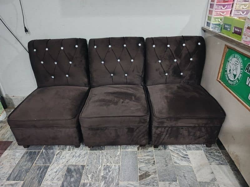 new 10/10 4 single seater sofas velvet brown colored 2