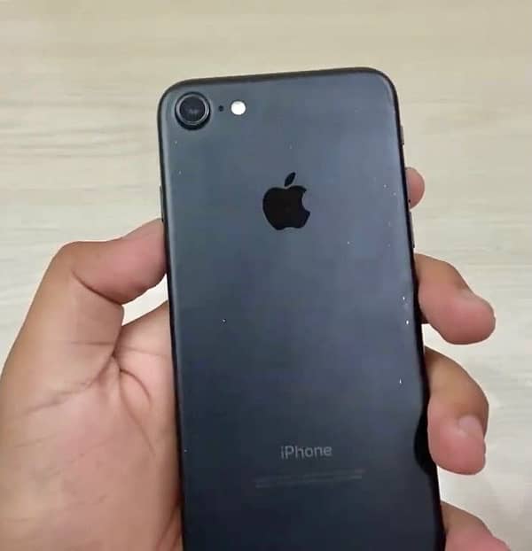 iPhone 7 Non-PTA 2