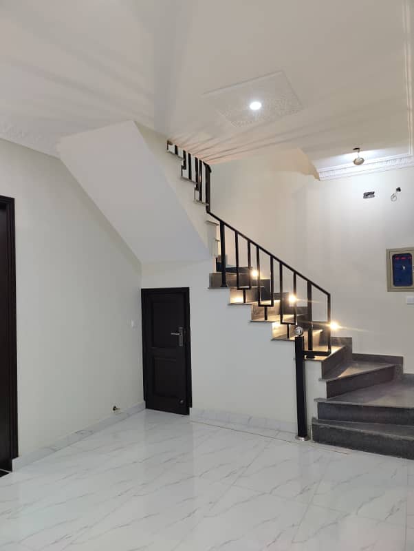 5 Marla Luxury Houses For Sale In Dream Gardens Defense Road Lahore 3