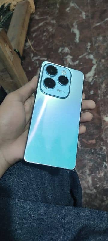 Infinix hot 40 pro 10/10 condition only box open Good condition 0