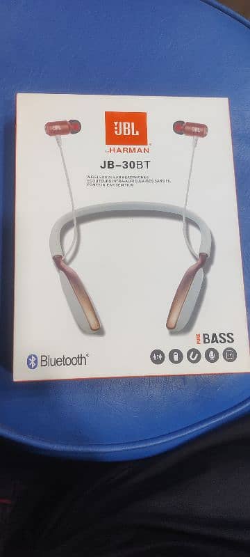 JBL 30BT Model 1