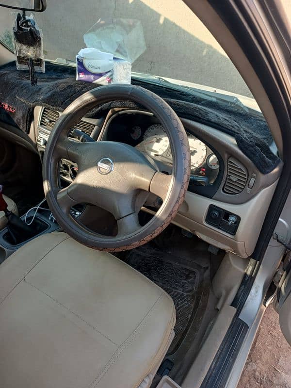 Nissan Sunny 2005 3